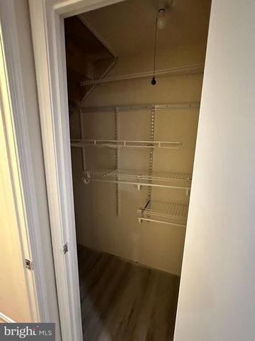 5694 CABELLS CT, Centreville, VA 20120