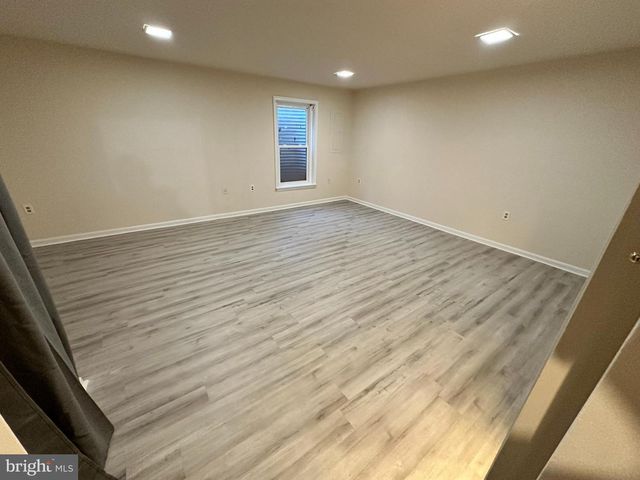 5694 CABELLS CT, Centreville, VA 20120