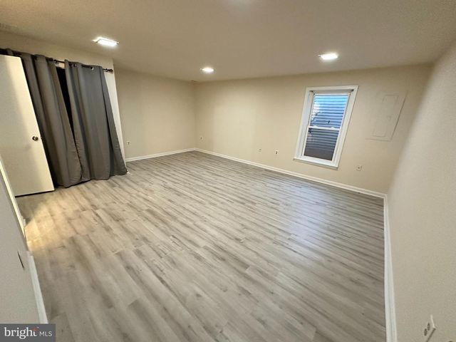 5694 CABELLS CT, Centreville, VA 20120