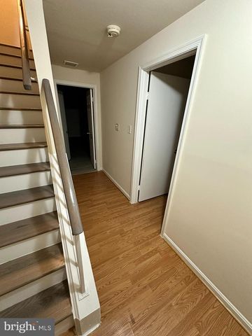 5694 CABELLS CT, Centreville, VA 20120