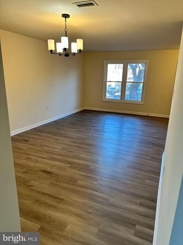 5694 CABELLS CT, Centreville, VA 20120