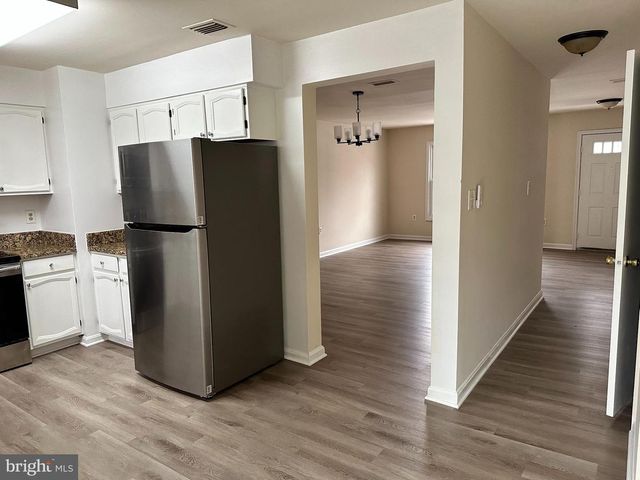 5694 CABELLS CT, Centreville, VA 20120