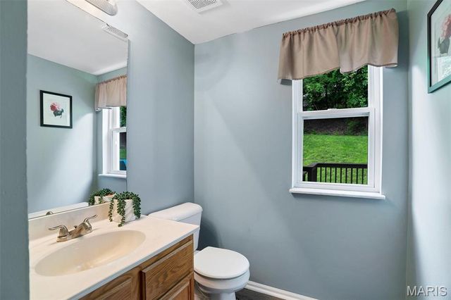 1519 Glenn Brooke Woods Circle, Ballwin, MO 63021