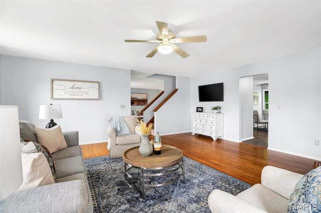 1519 Glenn Brooke Woods Circle, Ballwin, MO 63021