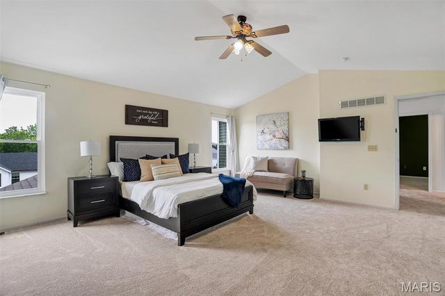 1519 Glenn Brooke Woods Circle, Ballwin, MO 63021