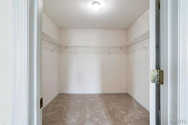 1519 Glenn Brooke Woods Circle, Ballwin, MO 63021