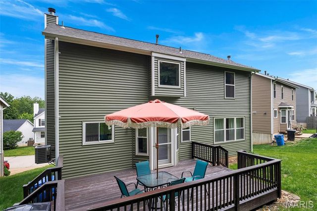1519 Glenn Brooke Woods Circle, Ballwin, MO 63021