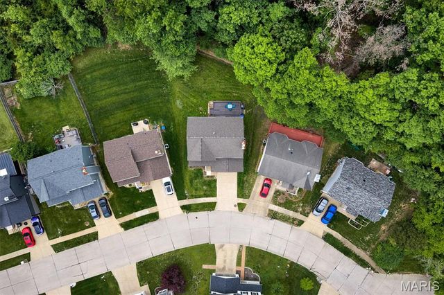 1519 Glenn Brooke Woods Circle, Ballwin, MO 63021