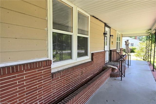 312 Culbreth Avenue, Thomasville, NC 27360