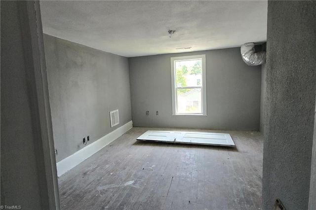 312 Culbreth Avenue, Thomasville, NC 27360