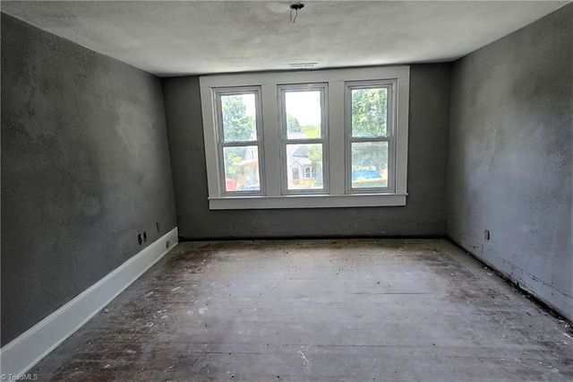 312 Culbreth Avenue, Thomasville, NC 27360
