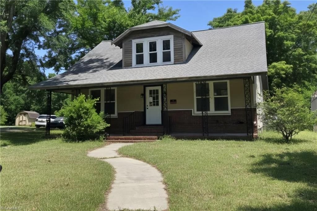 312 Culbreth Avenue, Thomasville, NC 27360