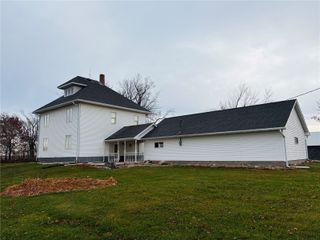 7168 Hwy 21, Elberon, IA 52225