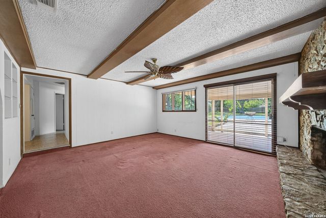 105 DORIS DR, Universal City, TX 78148