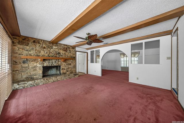 105 DORIS DR, Universal City, TX 78148