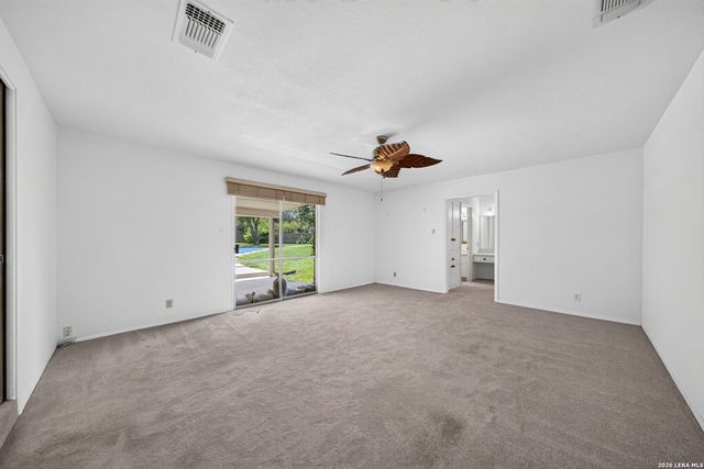 105 DORIS DR, Universal City, TX 78148