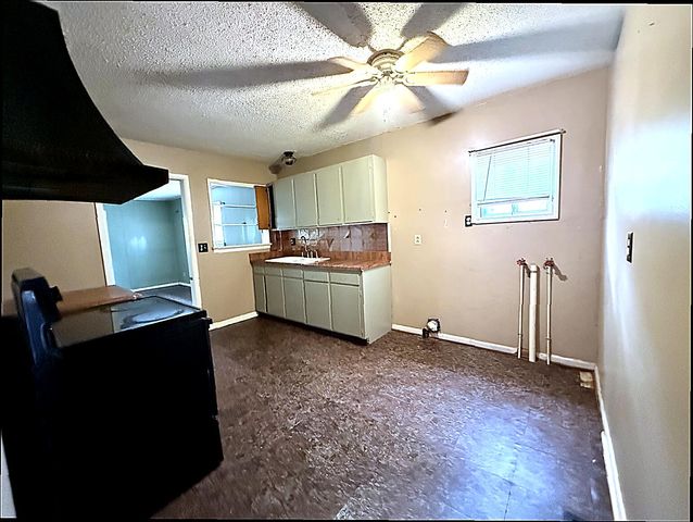 2410 Frost Street, Chattanooga, TN 37406