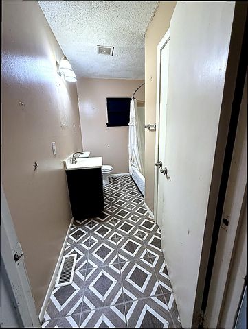 2410 Frost Street, Chattanooga, TN 37406