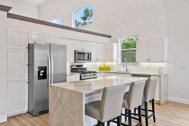 8405 Legend Club Drive, West Palm Beach, FL 33412