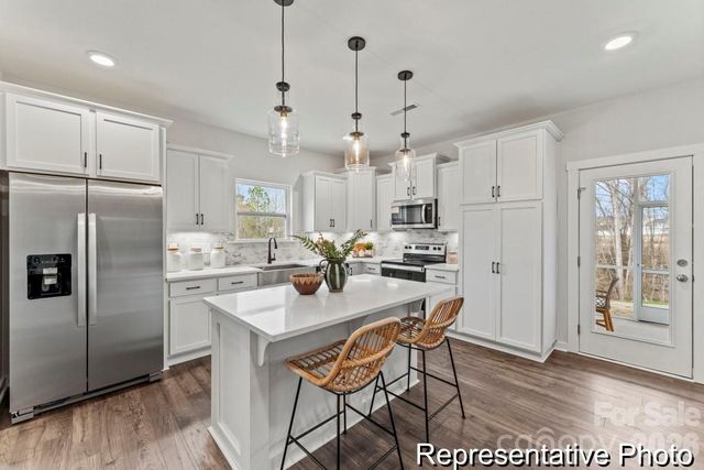 132 Pembroke Way 21, Albemarle, NC 28001