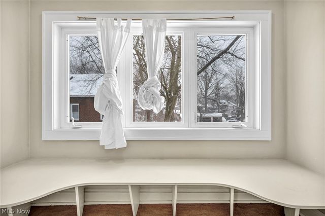 2420 Overlook Road, Cleveland Heights, OH 44106