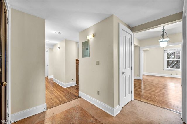 2420 Overlook Road, Cleveland Heights, OH 44106