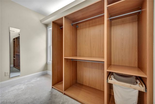 2420 Overlook Road, Cleveland Heights, OH 44106