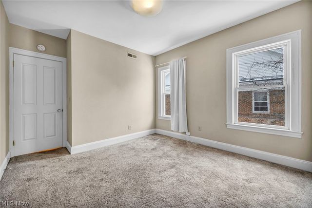 2420 Overlook Road, Cleveland Heights, OH 44106