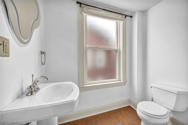 2420 Overlook Road, Cleveland Heights, OH 44106