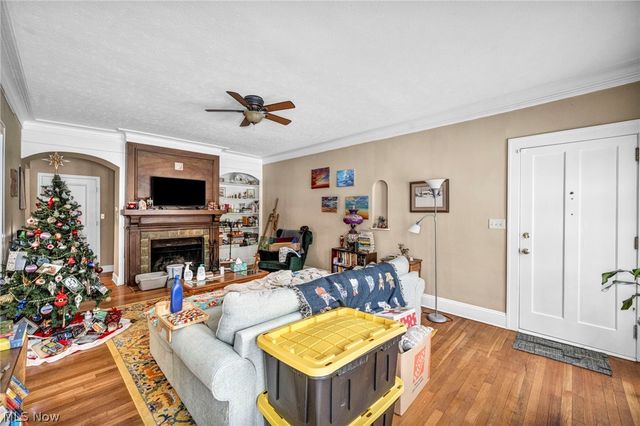 2420 Overlook Road, Cleveland Heights, OH 44106