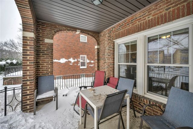 2420 Overlook Road, Cleveland Heights, OH 44106