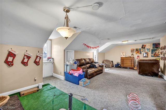 2420 Overlook Road, Cleveland Heights, OH 44106