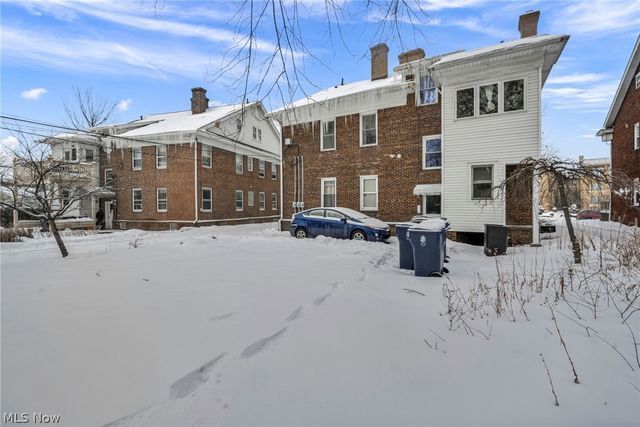 2420 Overlook Road, Cleveland Heights, OH 44106