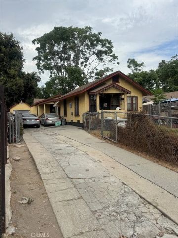 811 East 113th Street, Los Angeles, CA 90059