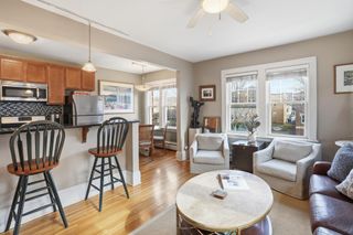 3520 Emerson Avenue S 202, Minneapolis, MN 55408