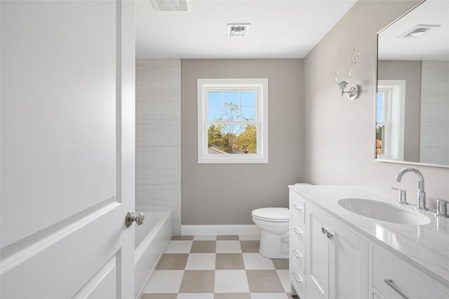 79 Pinehurst Avenue, Warwick, RI 02889