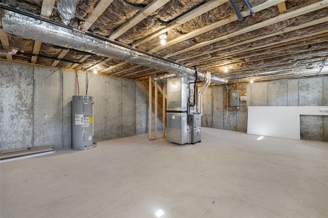 79 Pinehurst Avenue, Warwick, RI 02889