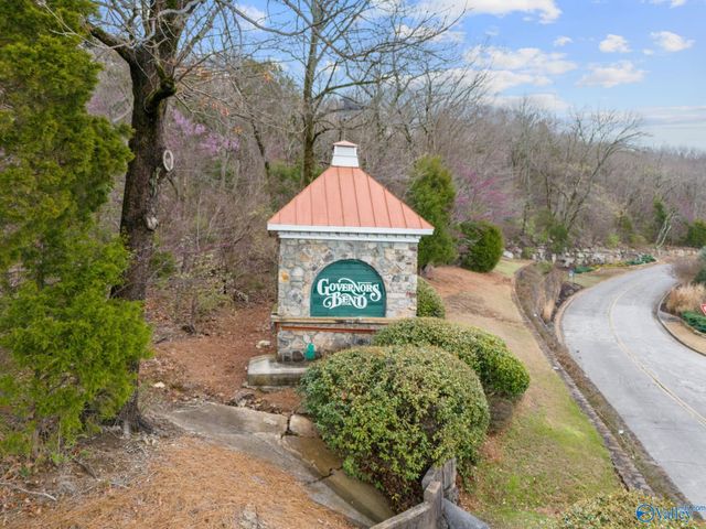 2214 Governors Bend Road, Huntsville, AL 35801