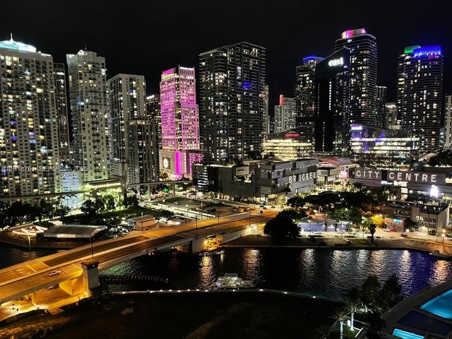 90 SW 3rd St 2202, Miami, FL 33130