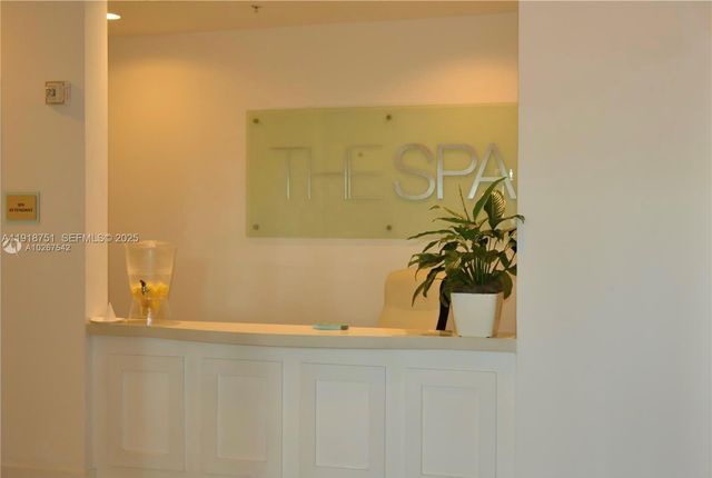 90 SW 3rd St 2202, Miami, FL 33130