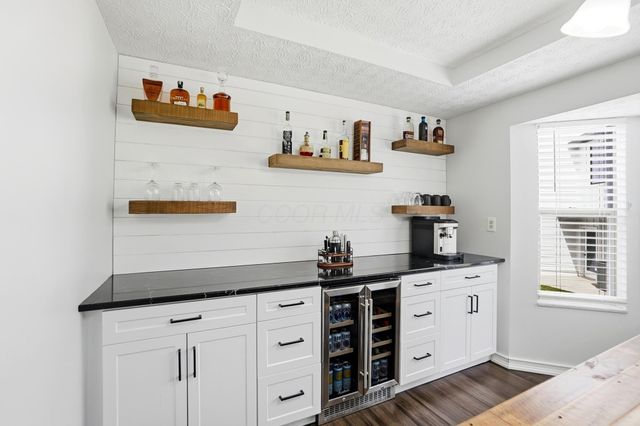 925 Thayer Drive, Columbus, OH 43230