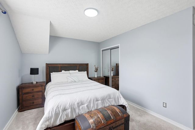 925 Thayer Drive, Columbus, OH 43230