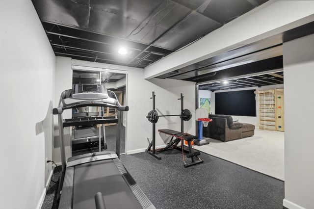 925 Thayer Drive, Columbus, OH 43230