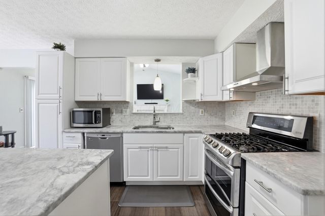 925 Thayer Drive, Columbus, OH 43230