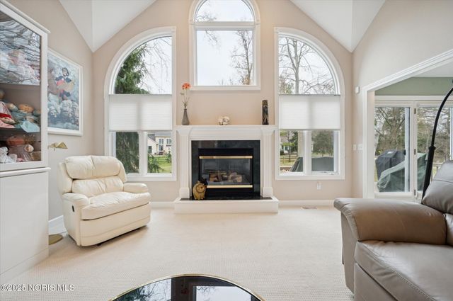 7736 Woodstone Drive, Maumee, OH 43537