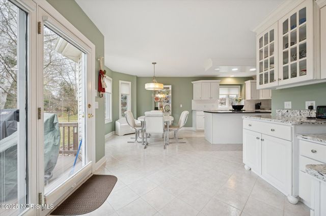 7736 Woodstone Drive, Maumee, OH 43537