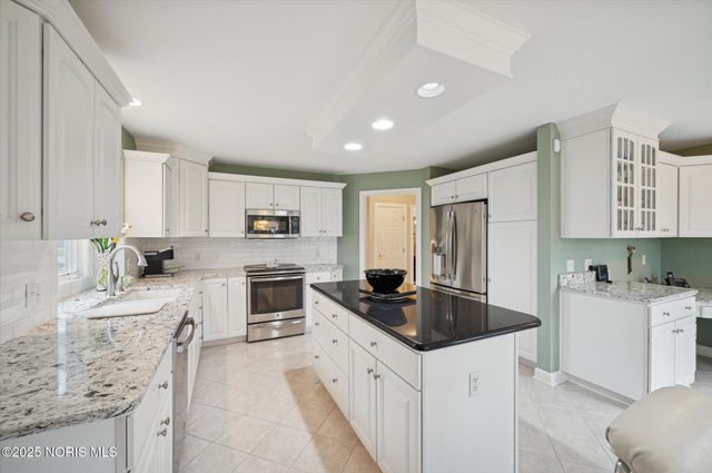 7736 Woodstone Drive, Maumee, OH 43537