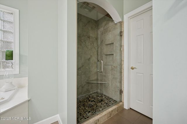 7736 Woodstone Drive, Maumee, OH 43537