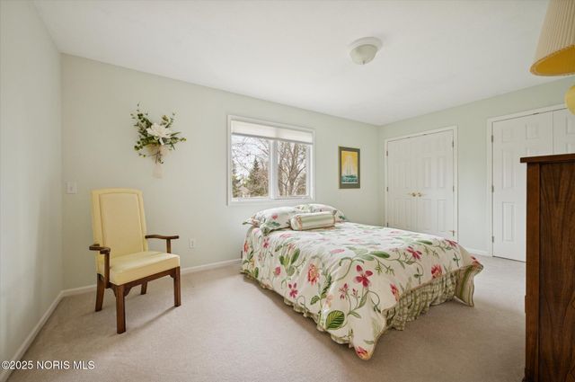 7736 Woodstone Drive, Maumee, OH 43537