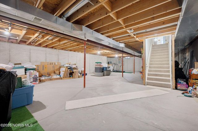 7736 Woodstone Drive, Maumee, OH 43537